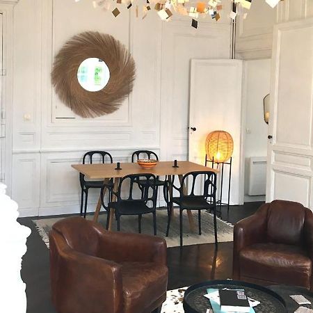 Chic Appartement In Bordeaux Golden Triangle Екстериор снимка